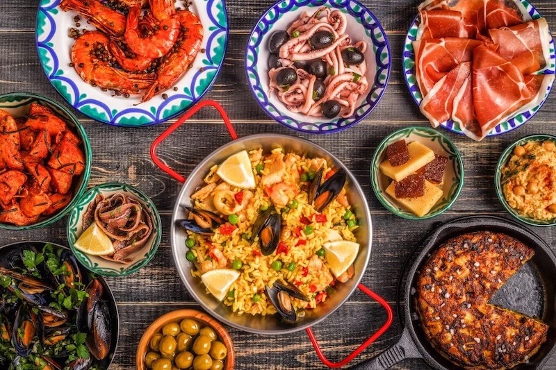 Food in Barcelona. Img by theculinarytravelguide.com